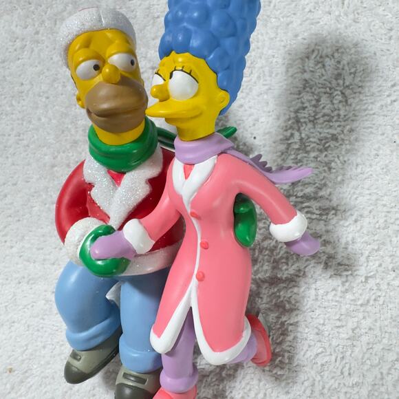 Simpsons Carlton Smooth as Ice Homer & Marge Simpson Christmas Ornament In Box - Picture 3 of 6